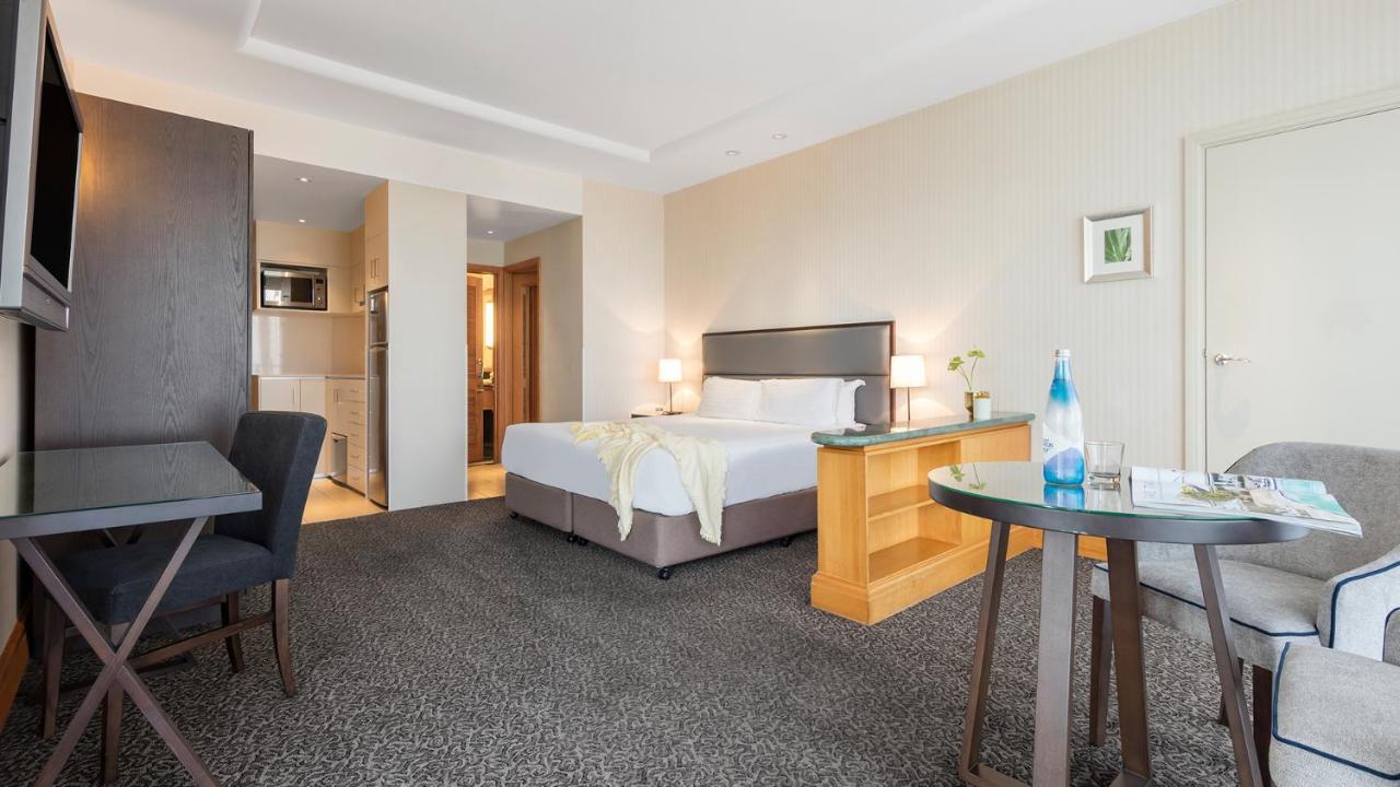 Oaks Gold Coast Hotel Exterior photo